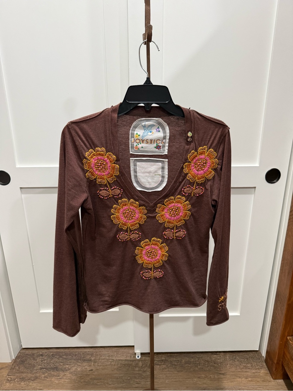 Joystick Brown Floral Embroidered V-Neck Long Sleeve Tee